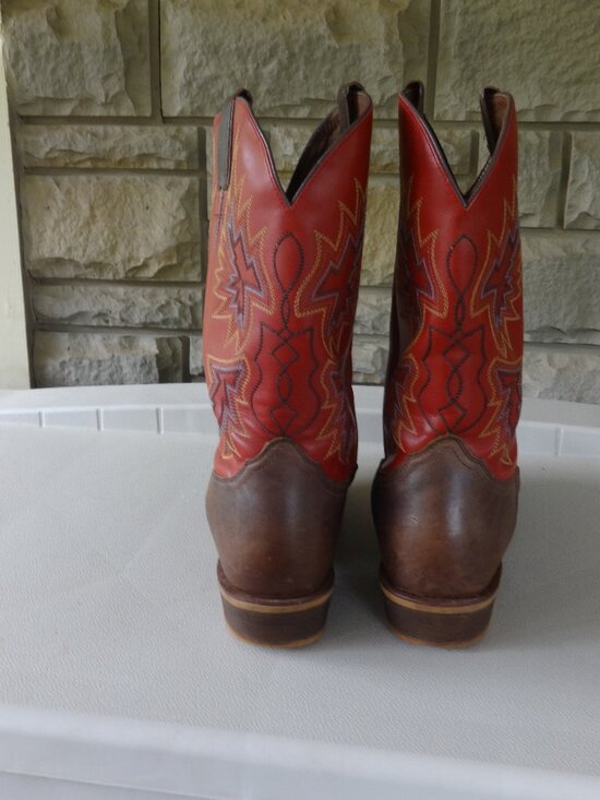 Men\'s vintage Nocona leather boots size 11 &1/2 D, Arrowhead, Brown and Red VGC main image 8
